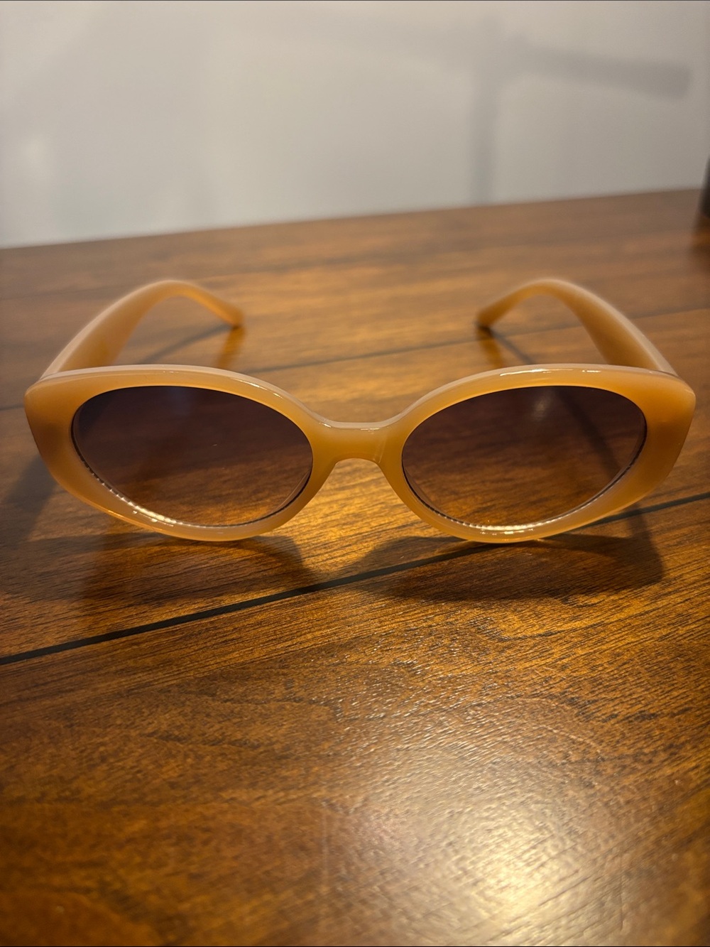 Women’s Round Cat-Eye Sunglasses in Beige